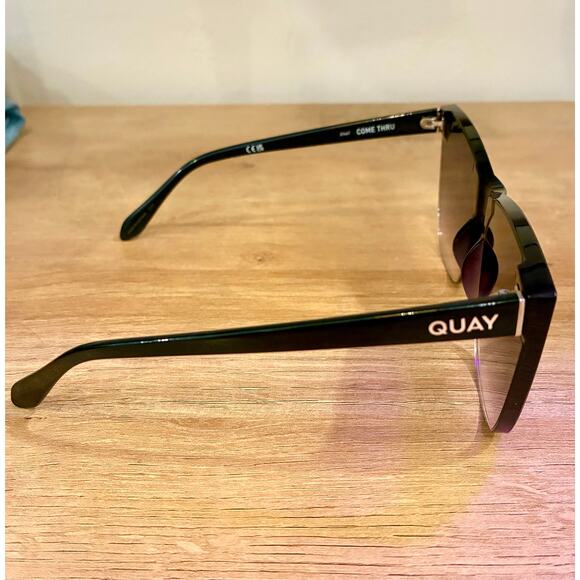 QUAY Come Thru Sunglasses main image 3
